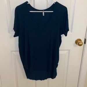 BKE casual t size medium